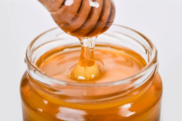 Pourquoi choisir le miel acacia les ruchers du luberon